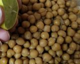 A picture of step 1 of Simple chana chaat with Imli ginger chutney.