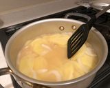 A picture of step 2 of French style “Vichyssoise” cold potato soup.