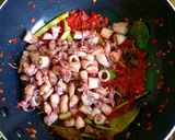 Foto langkah ke 5 dari resep Sambal Cumi Balado.