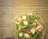 Foto langkah ke 5 dari resep Tumis Pedas Kangkung + Tahu.