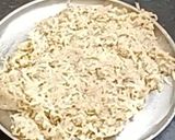 ओल्या नारळाची वडी (Olya Naralachi Vadi Recipe In Marathi) रेसिपी स्टेप 4 फोटो 