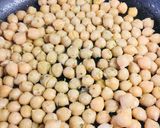 Foto del paso 1 de la receta: Ensalada templada de garbanzo, remolacha y salmón sin gluten