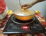 A picture of step 4 of Dahi Aloo.