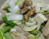 Foto langkah ke 3 dari resep Sup Ayam Hainan.