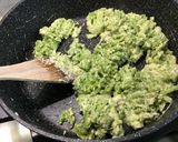 Une image de l'étape 10 de Poêlée de chou romanesco à la crème et emmental.