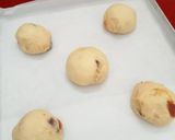Foto langkah ke 3 dari resep Roti Kurma.
