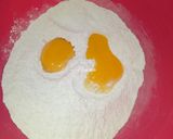 Foto langkah ke 2 dari resep Donat Cantik Lembut "Bahan Serba Dua".