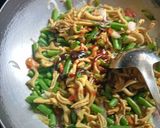 Foto langkah ke 4 dari resep Eseng-Eseng Usus Lombok Ijo.
