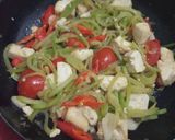 Foto langkah ke 4 dari resep Tumis labu siam dan tahu.