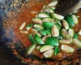 Foto langkah ke 2 dari resep Tumis terong jempol.