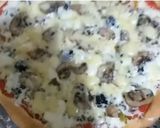 صورة لخطوة 4 من وصفة بيتزا بالخضر الطازجة والفطر الطري وبدون صلصة طماطم 😋😋😋🍕🍕