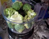 A picture of step 1 of Holmestead Cookin': Broccoli Cheese Crumble.
