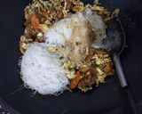 Foto langkah ke 6 dari resep Recook Bihun Tumis.