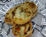 Foto del paso 5 de la receta: Canastitas de caballa, cebollas, pimiento y queso