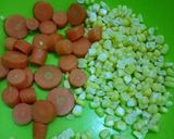 Foto langkah ke 1 dari resep Sayur Katuk Jagung Wortel.