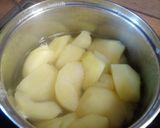 Rántott hús, krumplival, almaszósszal recept fázis 1 fotója
