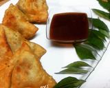 A picture of step 9 of Punjabi Samosa.
