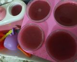 A picture of step 2 of Falsa popsicle.