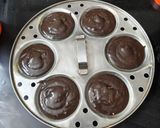 A picture of step 2 of Oreo Biscuit Cake.