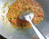 A picture of step 1 of Egg bhruji.
