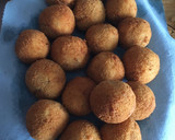 Foto del paso 6 de la receta: Bolitas de papá con atún y champiñones a la mexicana 😋