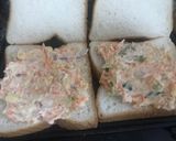 A picture of step 3 of Coleslaw Sandwich.