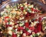 Foto del paso 3 de la receta: Calabacitas a la Mexicana