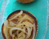Foto langkah ke 5 dari resep Chicken Burger.