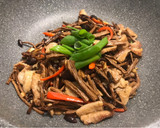 干煸· 茶树菇（小朋友许多年以前的味蕾记忆😋😋）的食譜步驟6照片