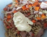 Foto del paso 3 de la receta: Ensalada fría con tornillos y atún