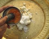 A picture of step 5 of Orange Sandesh.