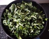 Foto del paso 1 de la receta: Crestas de Kale y Manzana