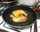 Foto del paso 2 de la receta: Pollo en salsa de cebolla y setas