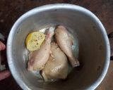 Foto langkah ke 1 dari resep Asam Asam Ayam.