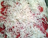 A picture of step 5 of skunks pizza pie.