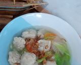 Foto langkah ke 3 dari resep Sup Bakso Tenggiri.