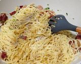 Foto langkah ke 5 dari resep Pasta Aglio e Olio.