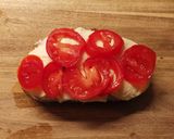 Une image de l'étape 5 de Tartines Tomates-Mozzarella-Prosciutto.