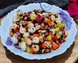 A picture of step 2 of Healthy Makhana Salad.