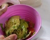 Foto langkah ke 4 dari resep Avocado toast mix Guacamole.