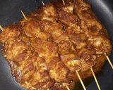 A picture of step 3 of Chicken suya skewers.