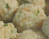 A picture of step 3 of Simple Chicken MeatBalls.