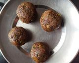 A picture of step 7 of Jodhpuri Pyaj kachori.
