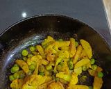 A picture of step 4 of Cauliflower Green Peas Vegetable.