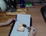 Foto del paso 2 de la receta Tosta de huevos rellenos