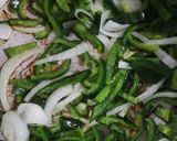 A picture of step 1 of Chicken and Poblano Peppers with Zucchini (My Style 'Alambre').