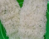 Foto langkah ke 1 dari resep Bihun Kuah Susu.