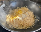 Foto del paso 5 de la receta: Spaghetti a la carbonara tradicional