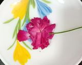 A picture of step 1 of Rose Tea.