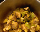 Foto del paso 2 de la receta: Patatas con alcachofas
